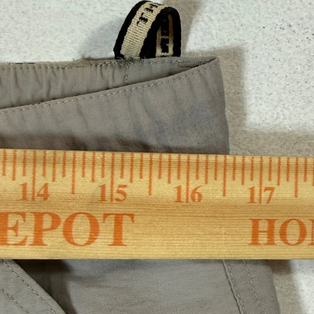 The North Face Men's Convertible Cargo Pants — Light Gray